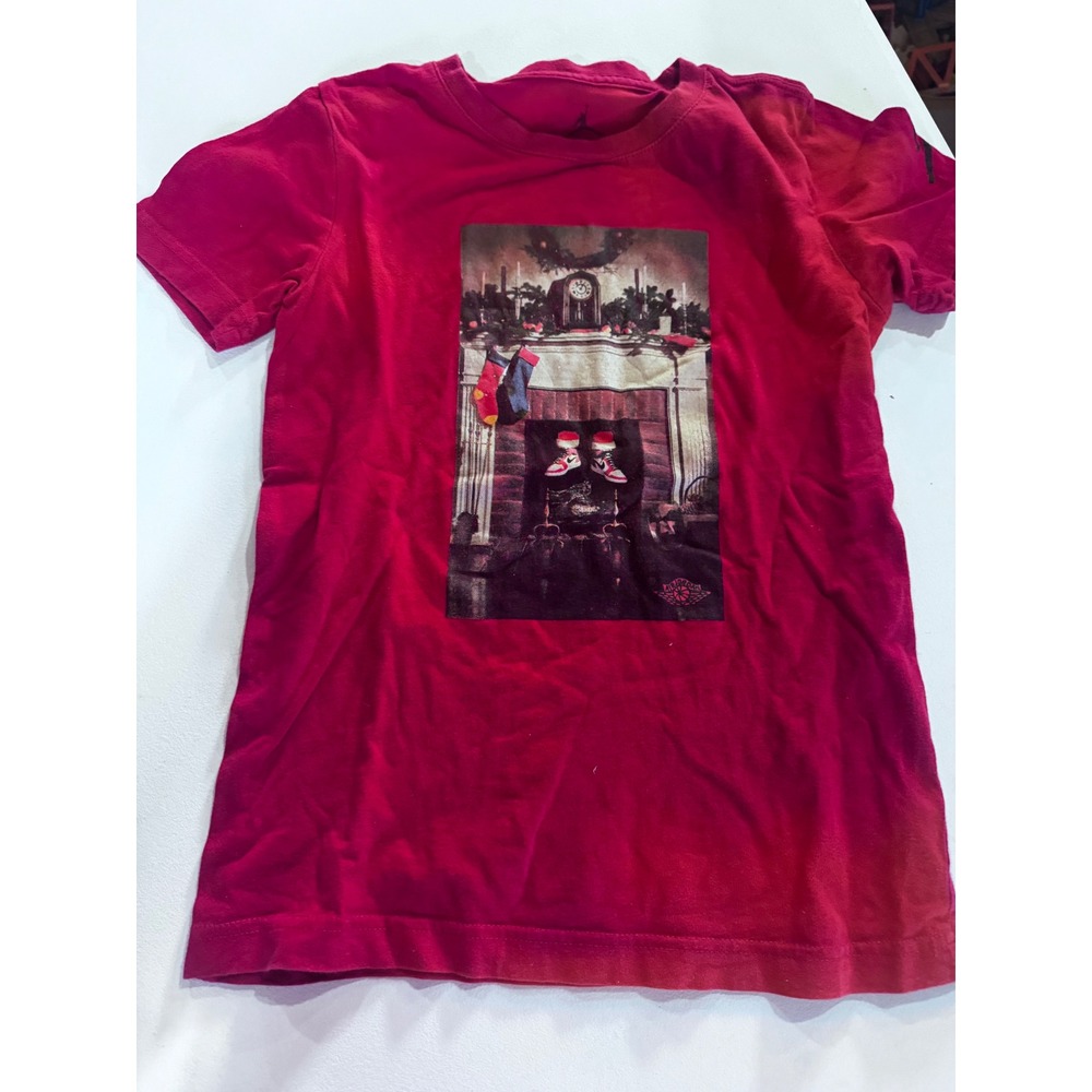 Jordan Boys Red Christmas Fireplace Graphic T-Shirt Jumpman Logo Size S 8-10Y